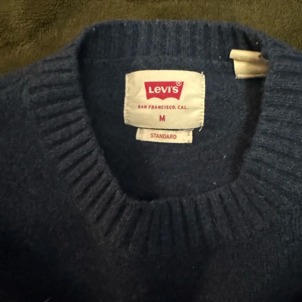Levi's Dark Blue Sweater with Cowboy Graphic‎ - Picture 4 of 5